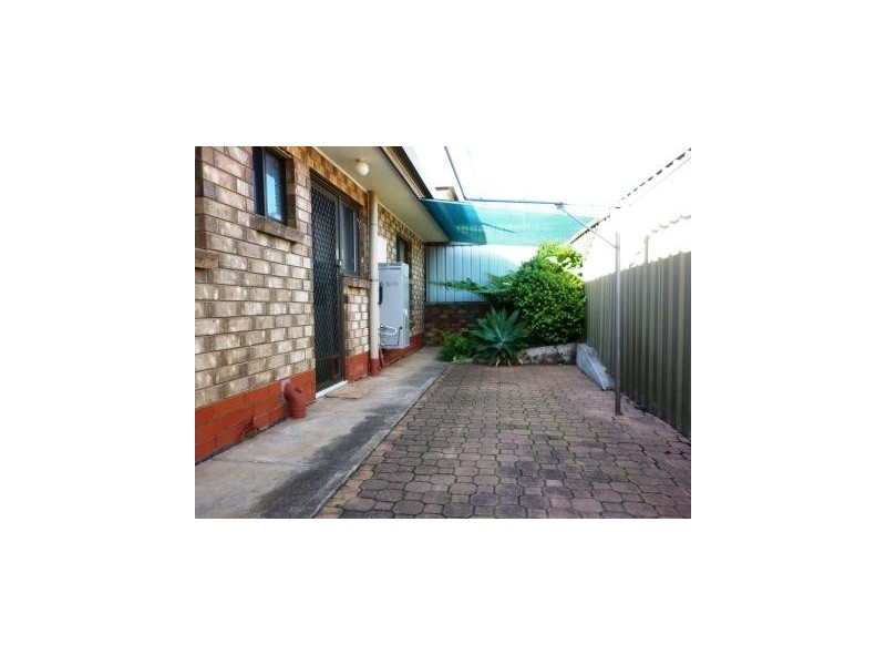 2/2 Gilbertson Road, Seacliff Park SA 5049