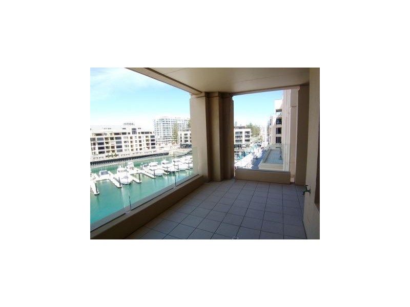 57/3 Holdfast Promenande, Glenelg SA 5045