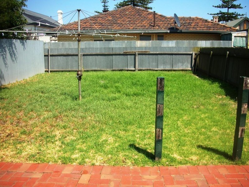 49a  Penzance Street, Glenelg South SA 5045