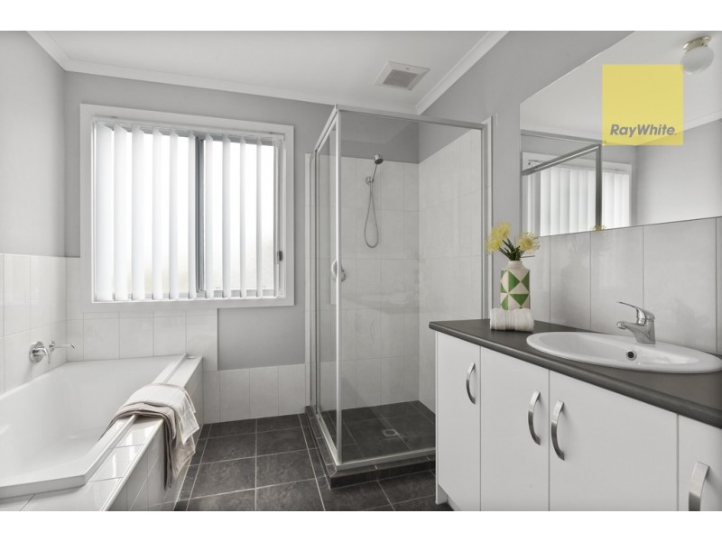 17 Jarrad Road, Happy Valley SA 5159