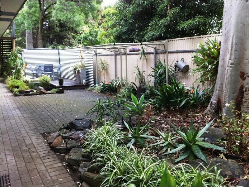 13/2 Emerson Road, Black Forest SA 5035