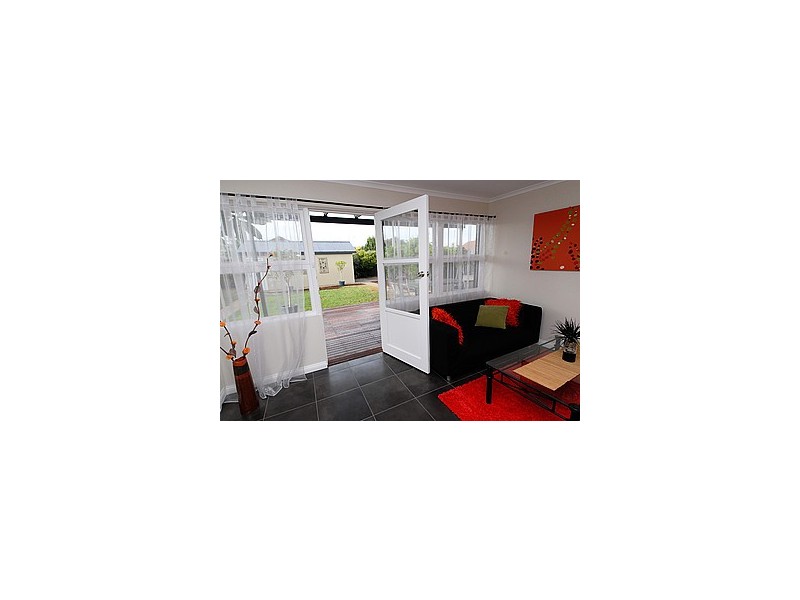 94 Raglan Avenue, South Plympton SA 5038