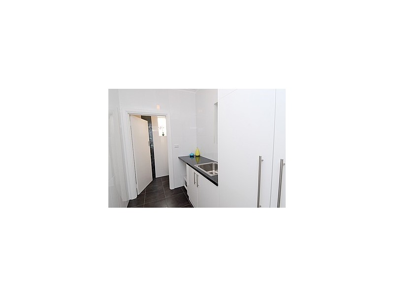 94 Raglan Avenue, South Plympton SA 5038