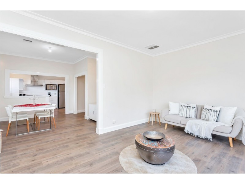 15 Glen Lossie Street, Woodville South SA 5011