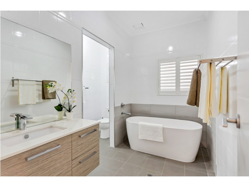 15 Glen Lossie Street, Woodville South SA 5011