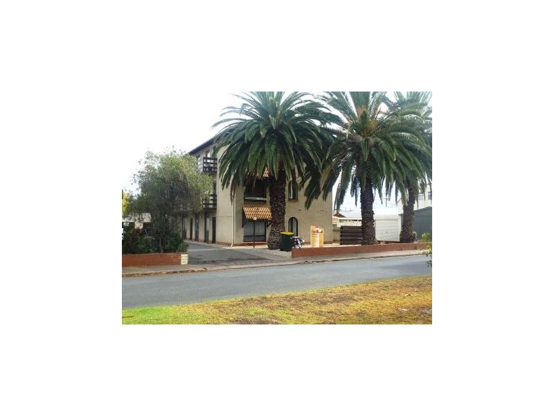 10/17  Caroline Street, Glenelg North SA 5045