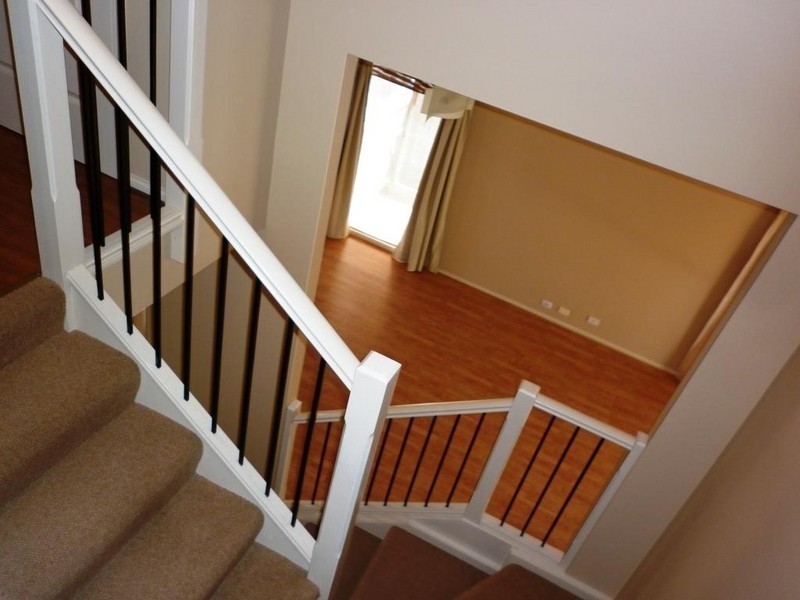 24 Ingleton Drive, Hallett Cove SA 5158