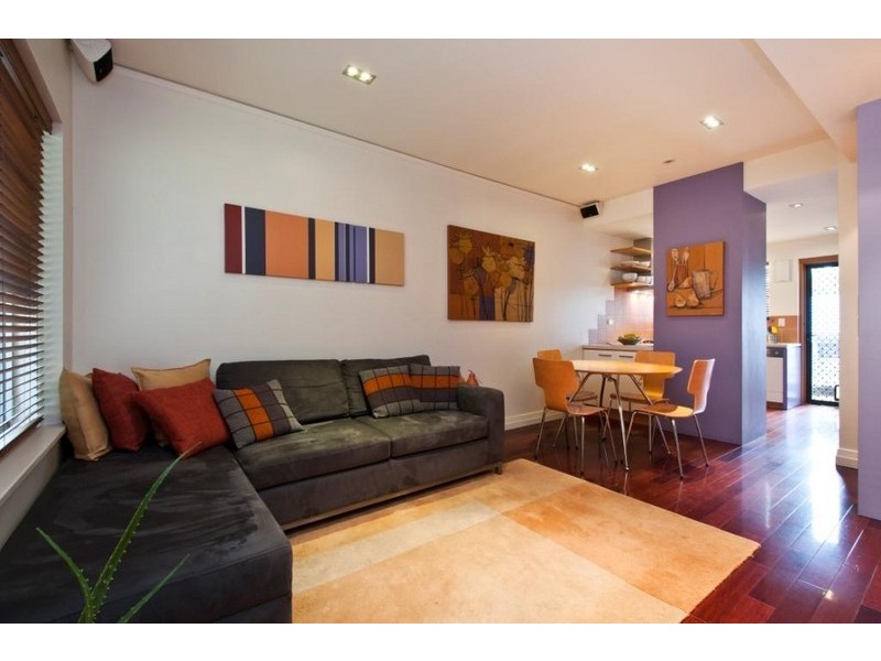 12/2 Emerson Road, Black Forest SA 5035