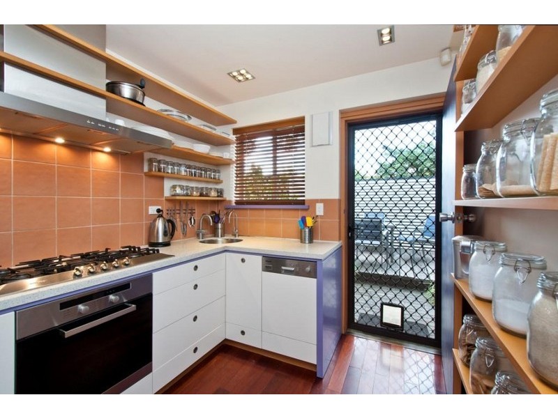 12/2 Emerson Road, Black Forest SA 5035