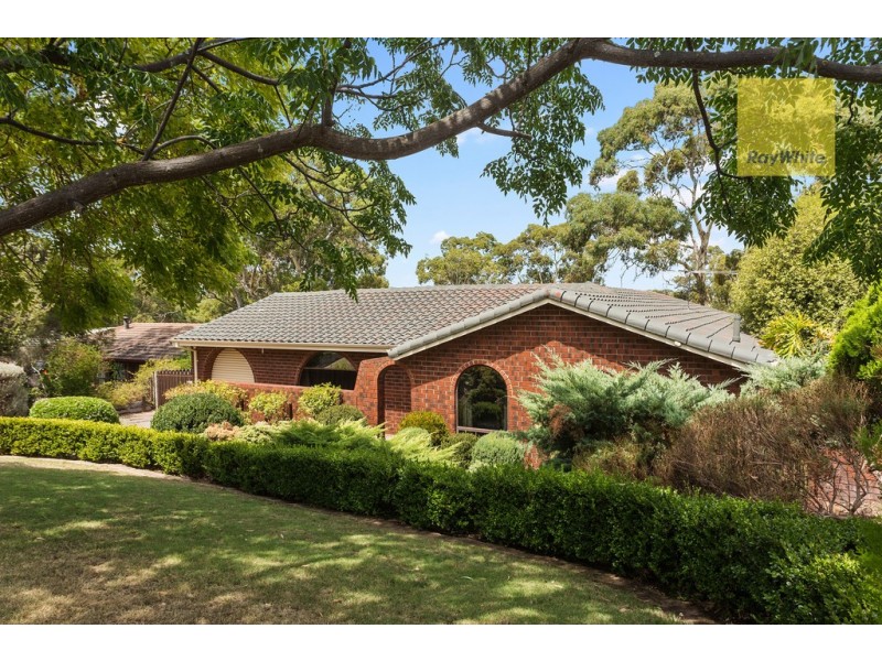 4 Sheoak Crescent, Aberfoyle Park SA 5159
