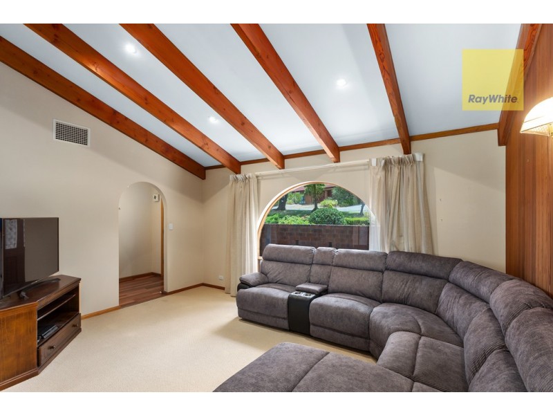 4 Sheoak Crescent, Aberfoyle Park SA 5159