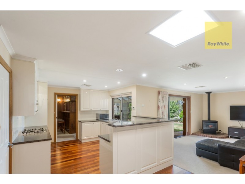 4 Sheoak Crescent, Aberfoyle Park SA 5159