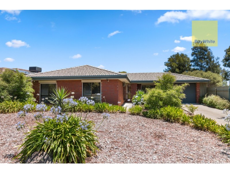 13 Hendrix Crescent, Woodcroft SA 5162