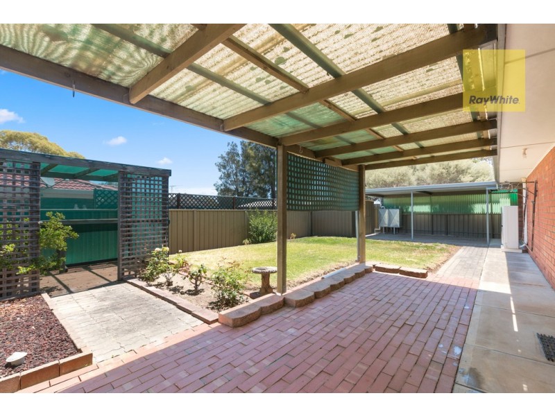 13 Hendrix Crescent, Woodcroft SA 5162