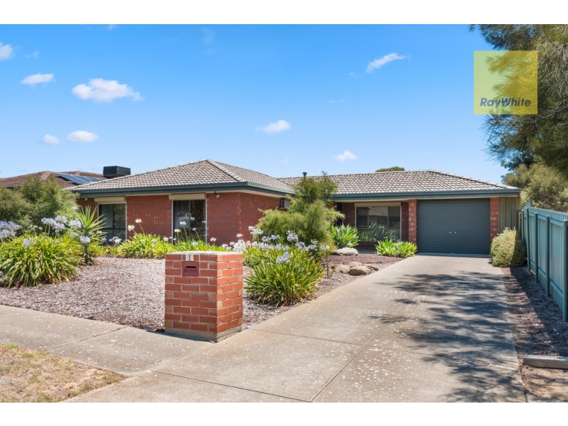 13 Hendrix Crescent, Woodcroft SA 5162