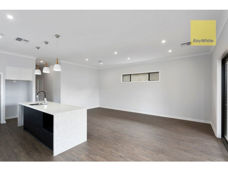 131a Raglan Ave, South Plympton SA 5038