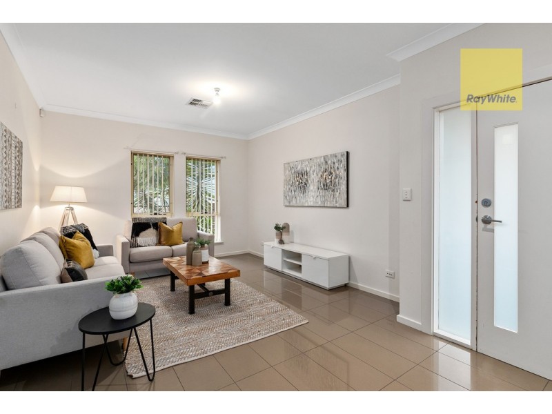 9A Sandison Avenue, Park Holme SA 5043