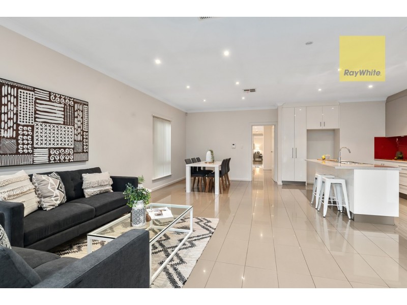 9A Sandison Avenue, Park Holme SA 5043