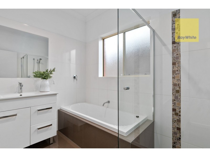 9A Sandison Avenue, Park Holme SA 5043