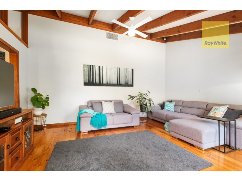 21 Karoona Crescent, Seacombe Heights SA 5047