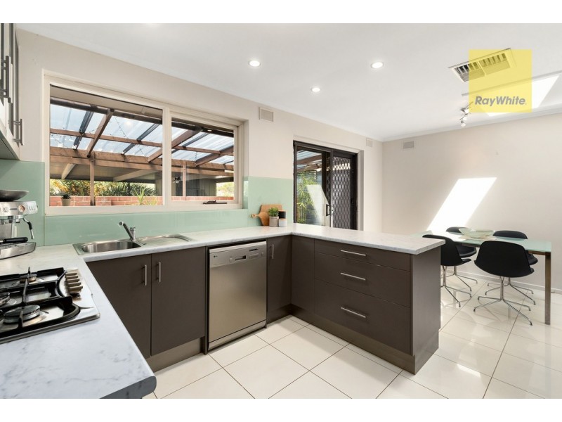 21 Karoona Crescent, Seacombe Heights SA 5047