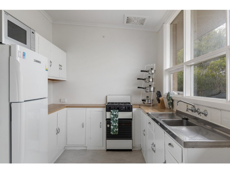 81 Mooringe Avenue, Camden Park SA 5038