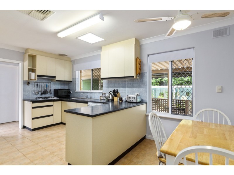 5 Melinda Road, Hackham SA 5163