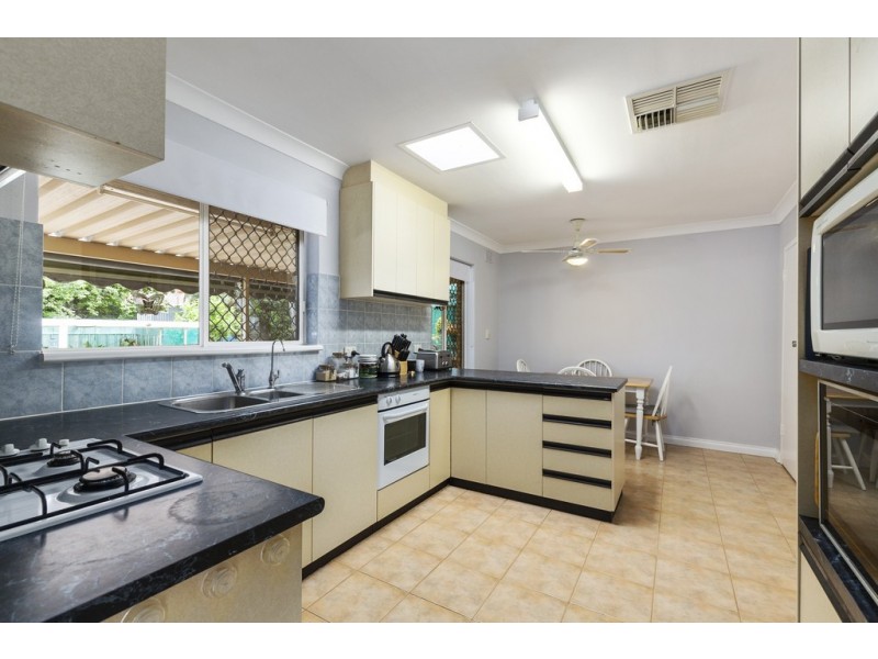 5 Melinda Road, Hackham SA 5163