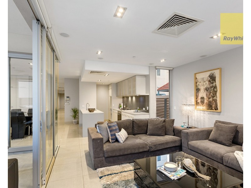 1.4/8-9 North Esplanade, Glenelg North SA 5045