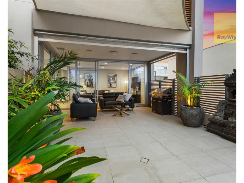 1.4/8-9 North Esplanade, Glenelg North SA 5045