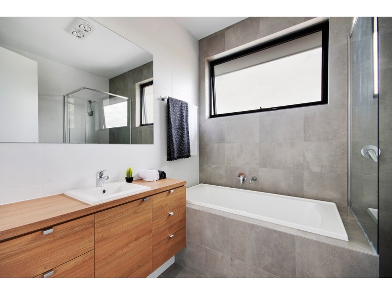 8A and 8B Victoria Drive, Modbury SA 5092