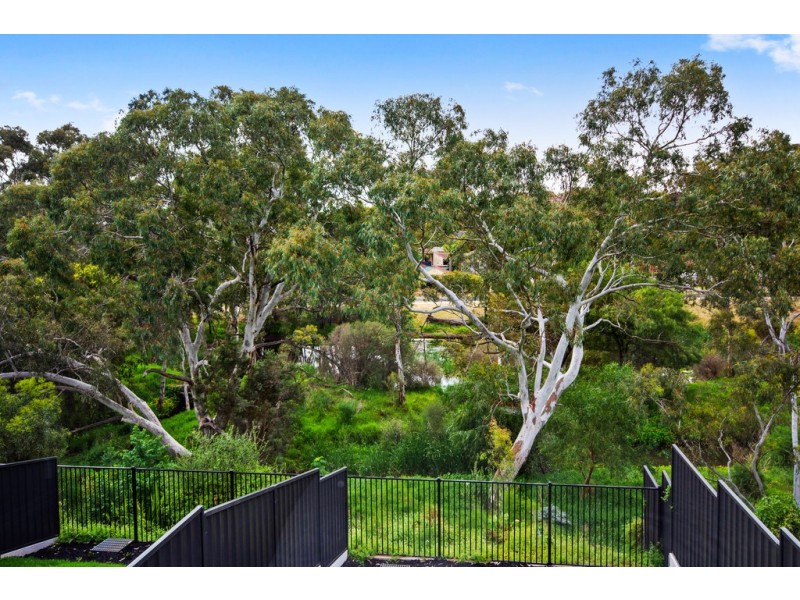 8A and 8B Victoria Drive, Modbury SA 5092