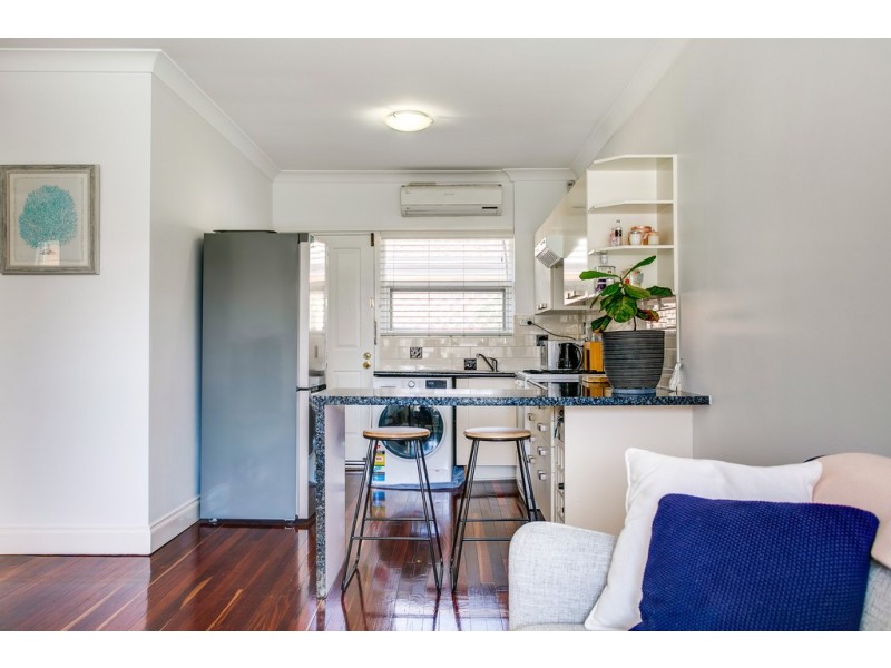 2/6 Golflands Terrace, Glenelg North SA 5045