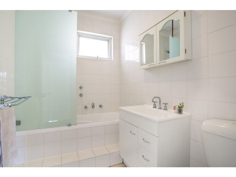 2/6 Golflands Terrace, Glenelg North SA 5045