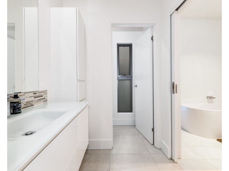 27a Cairns Avenue, Warradale SA 5046