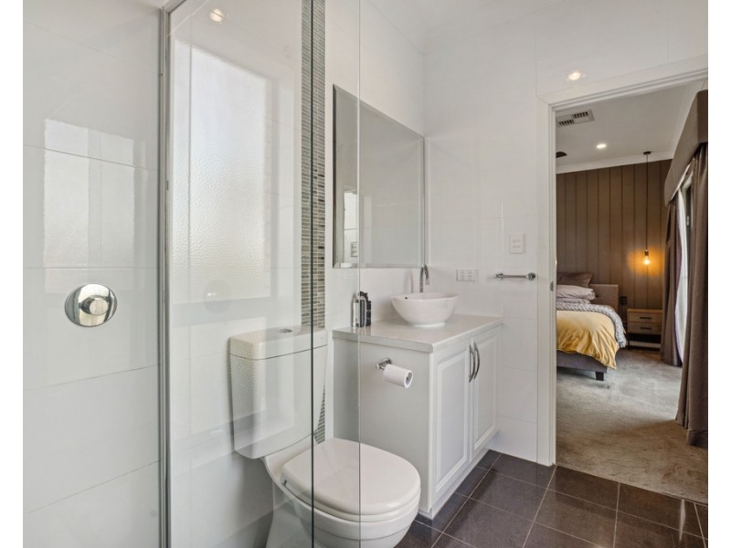 12 Rotorua Avenue, Park Holme SA 5043