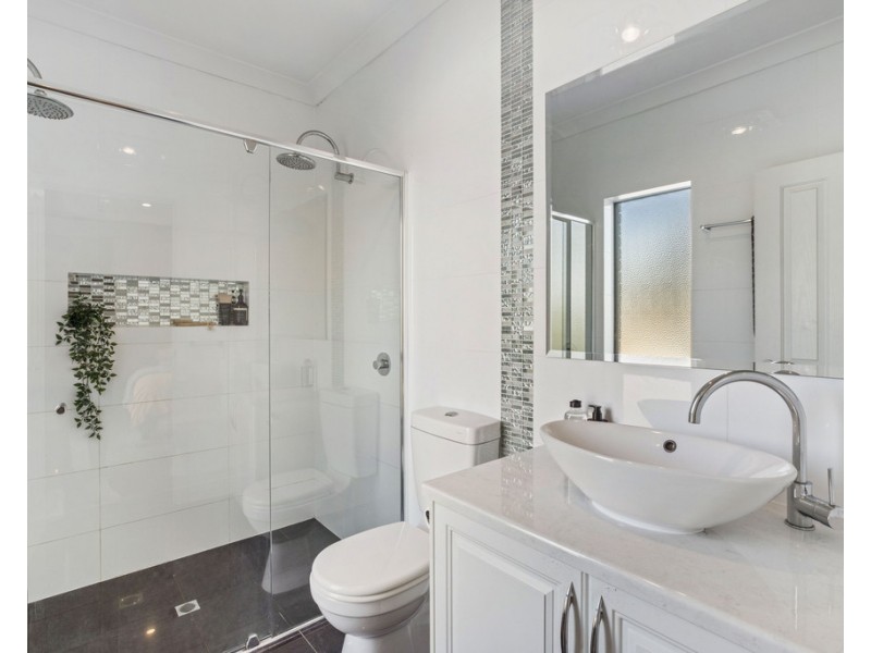 12 Rotorua Avenue, Park Holme SA 5043