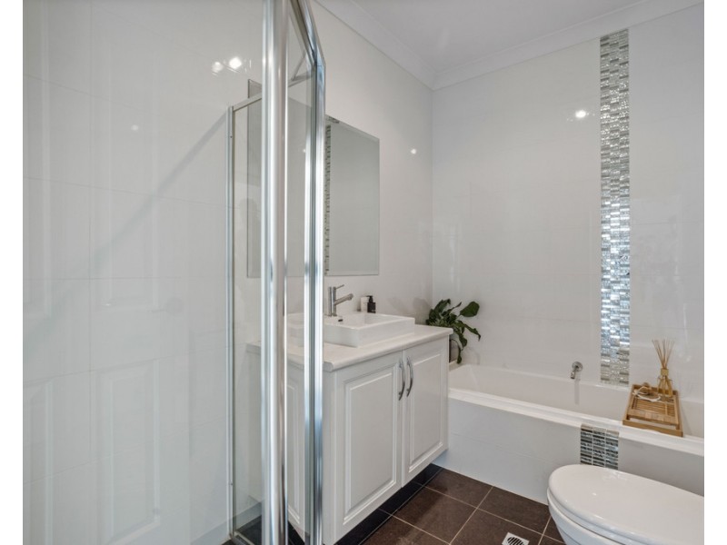 12 Rotorua Avenue, Park Holme SA 5043