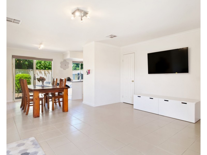 8/1 Church Crescent, Marion SA 5043