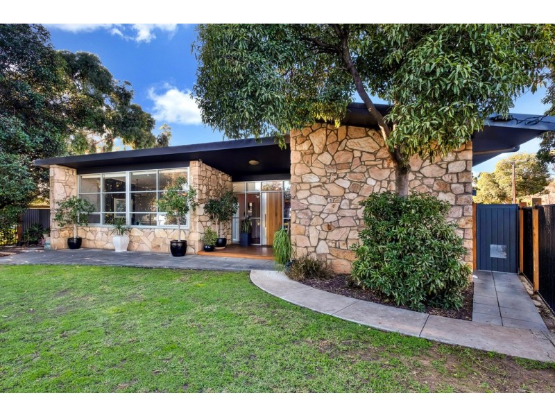 5 Tait Avenue, Marion SA 5043