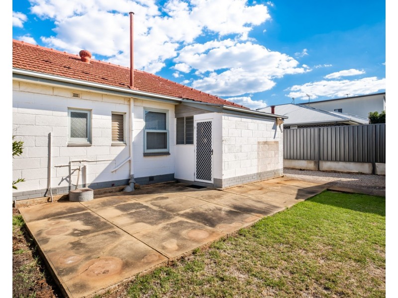 9 Inverness Avenue, Marion SA 5043