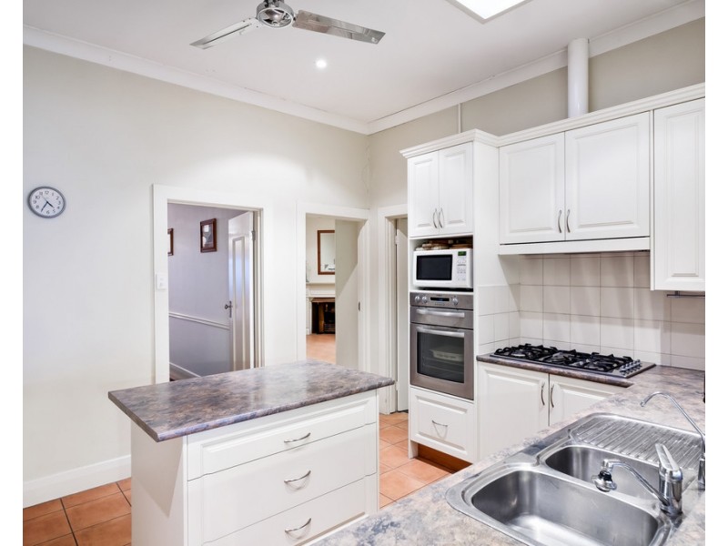 44 Cliff Street, Glenelg East SA 5045