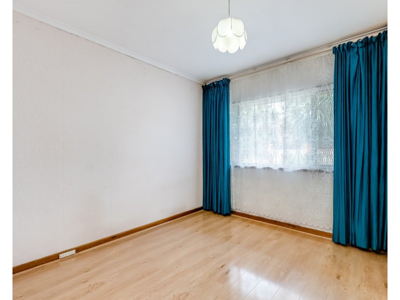 6 Tora Court, Park Holme SA 5043