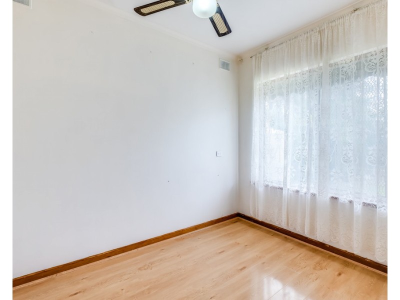 6 Tora Court, Park Holme SA 5043