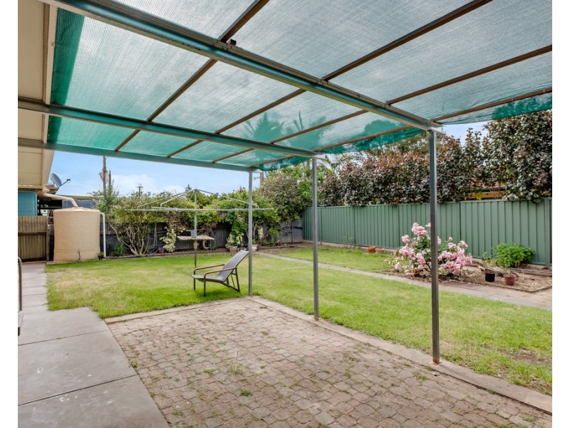6 Tora Court, Park Holme SA 5043