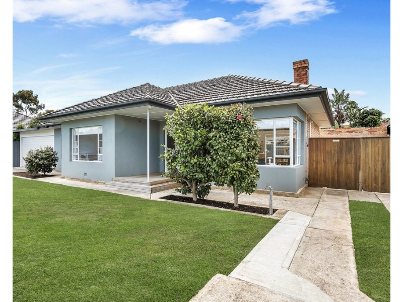 1 Squires Avenue, Seaton SA 5023