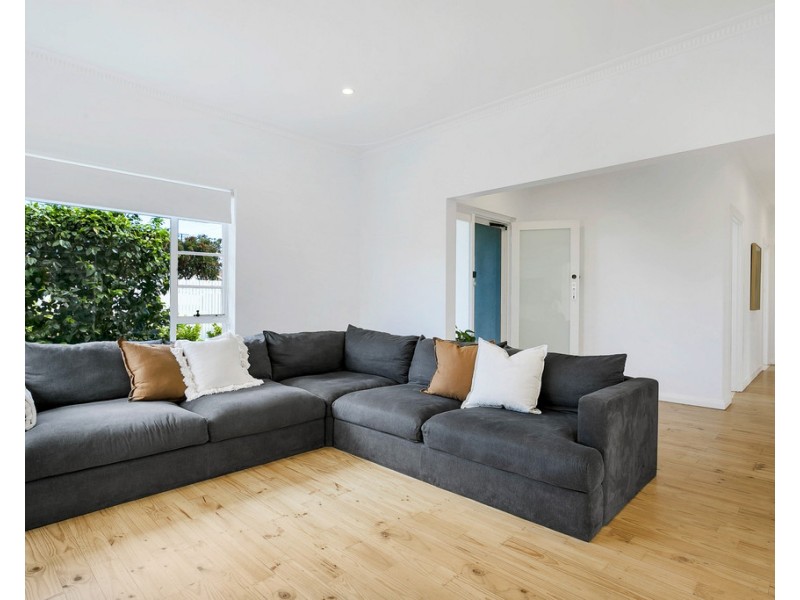 1 Squires Avenue, Seaton SA 5023