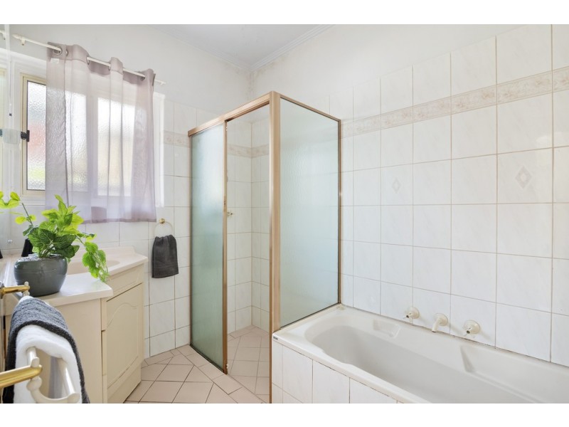 17 Allendale Avenue, Novar Gardens SA 5040