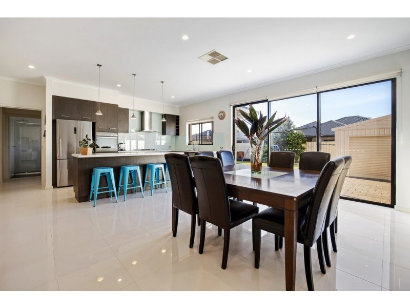 26 Waterman Terrace, Mitchell Park SA 5043