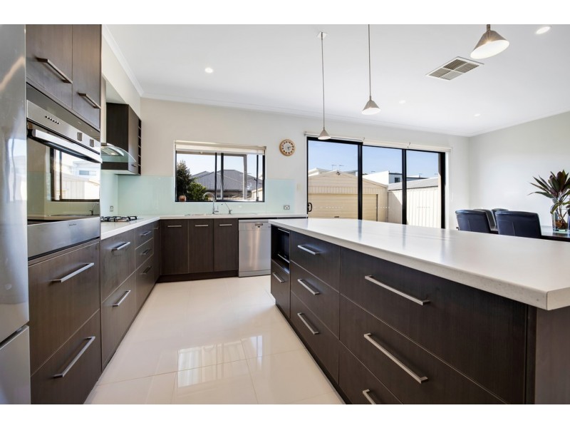 26 Waterman Terrace, Mitchell Park SA 5043